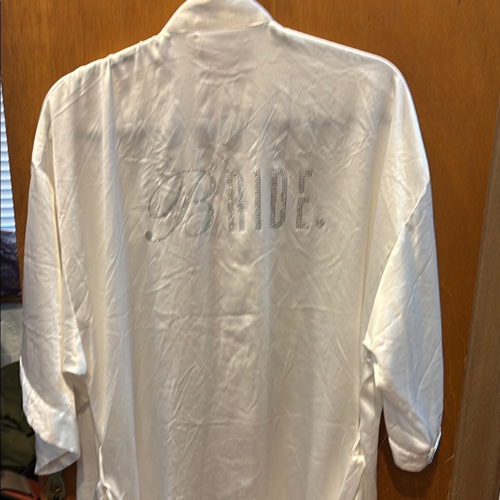 Victoria's Secret White Robe with Embroidery